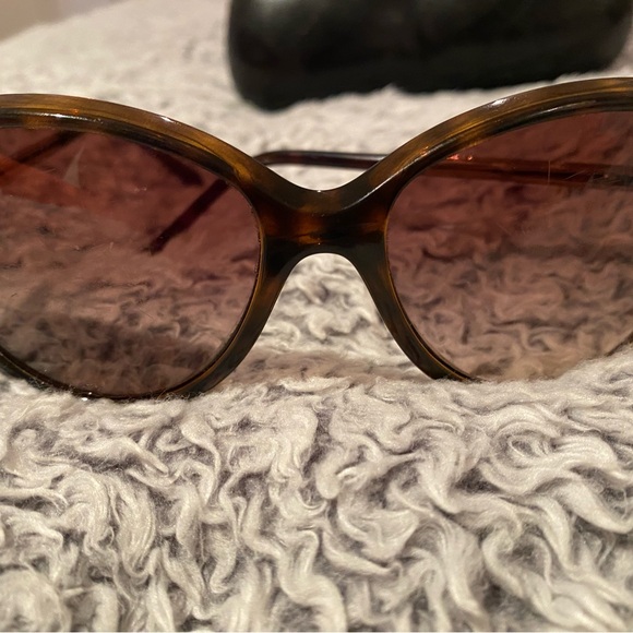 Chanel sunglass authentic - Picture 4 of 9